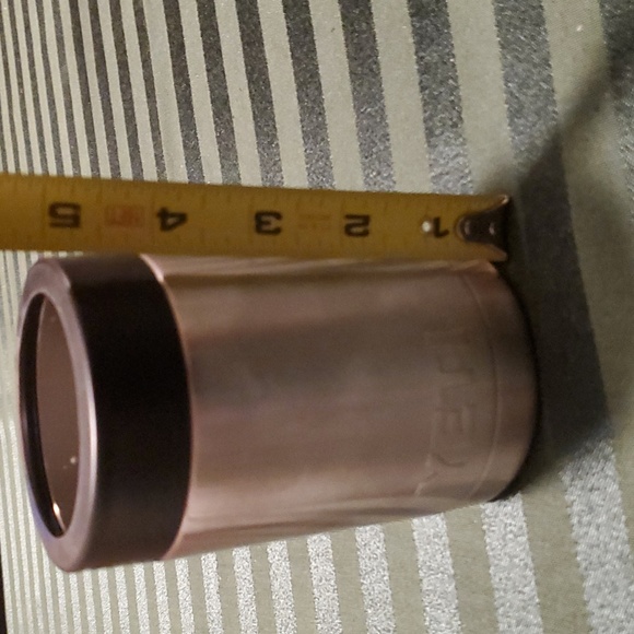 Yeti 12 oz can holder - Picture 2 of 4